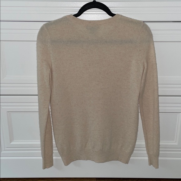 Bloomingdale's Soft Cream Cashmere Crew Neck Sweater - Picture 4 of 6
